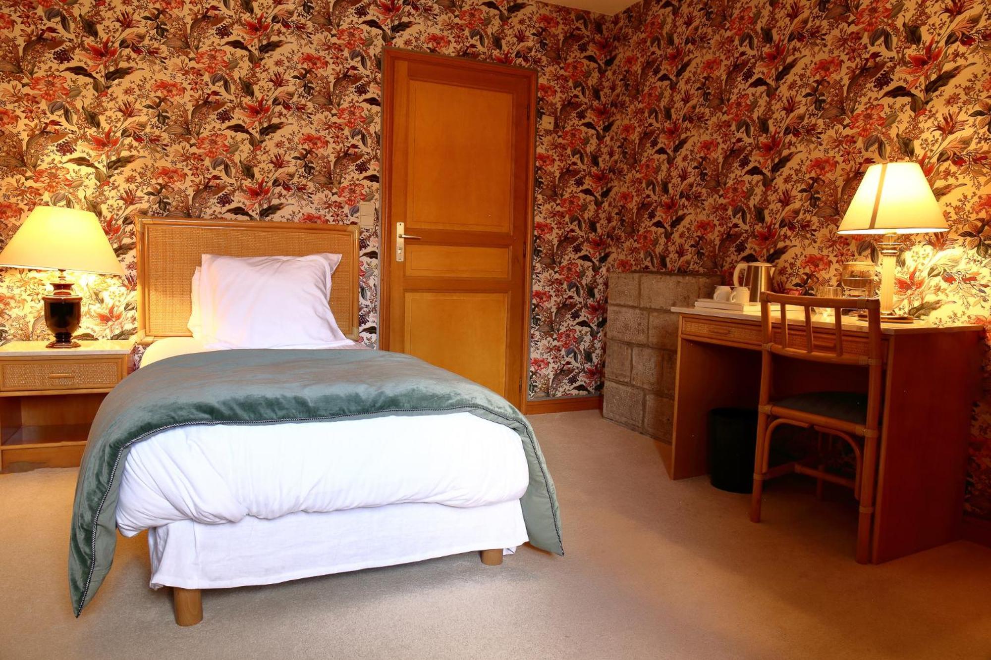 Chateau De Bournel Hotel